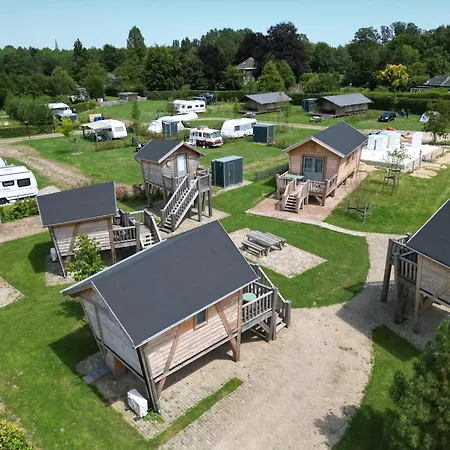 Camping Lege Kampeerplek Voor Tenten, Caravans En Campers